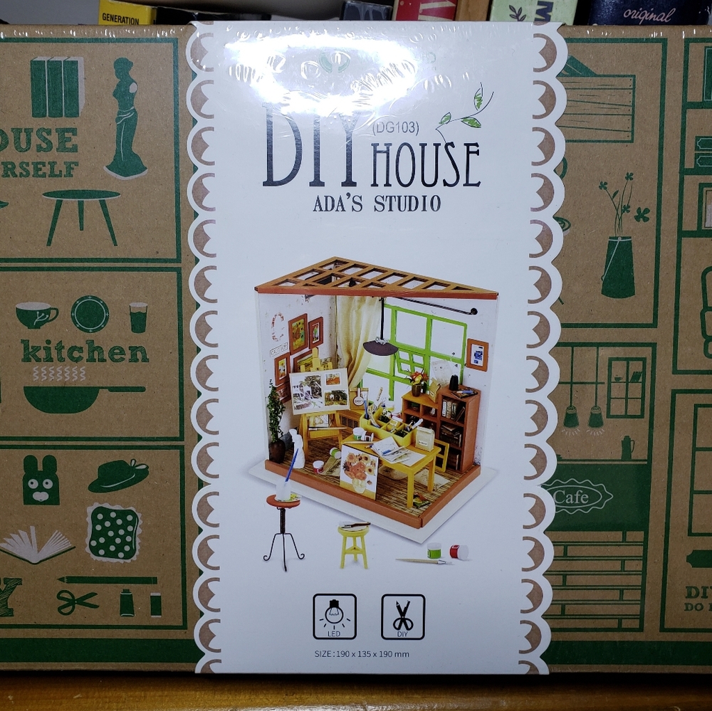 Ada's Studio DIY House
